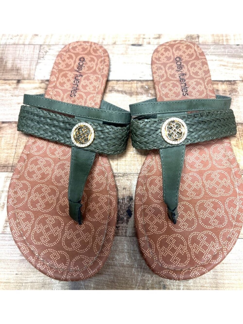 Daisy Fuentes Green Braided Sandals With Gold Embellishments & Brown Size 8